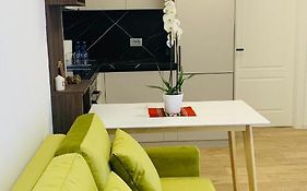 Proper Central Apartment